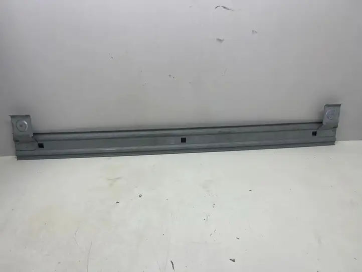 Volkswagen Transporter-Caravelle (2003 - 2009)  7H5867752E Другая деталь салона