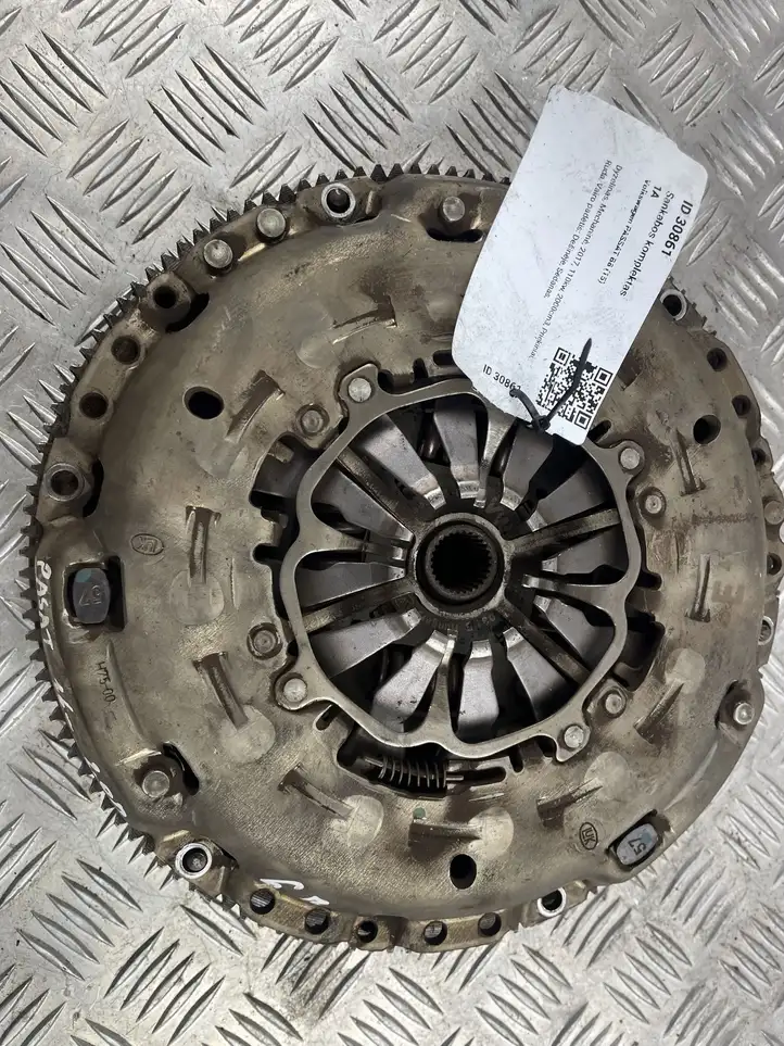 Volkswagen PASSAT B8 (2015 - )  04L105273 Комплект сцепления