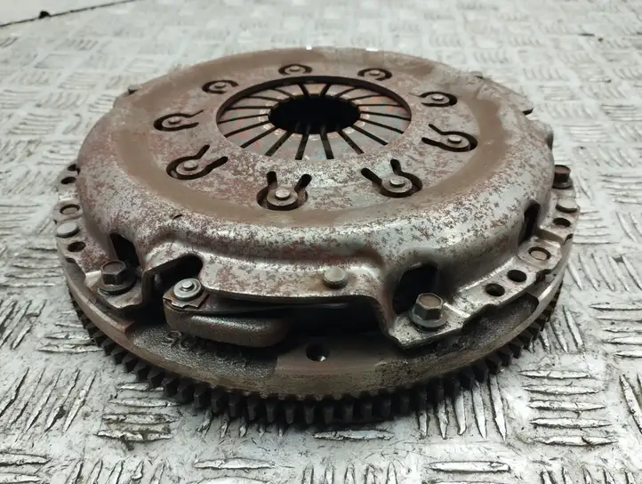 Mazda 3.    Комплект сцепления