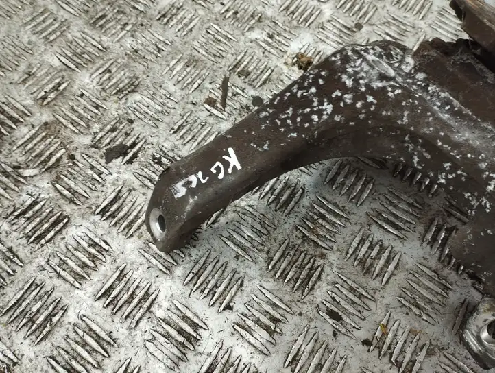 Audi A8 (2002 - 2005)   Ступица