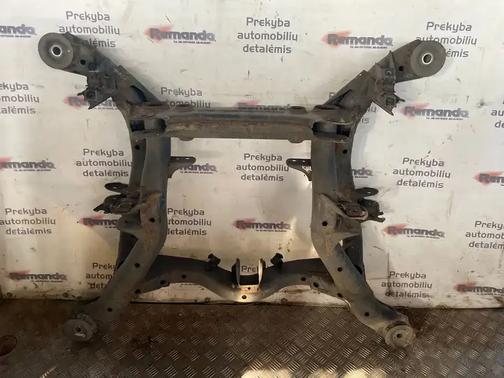 Audi Q7 (2005 - 2009)  7L0500041 Задняя траверса