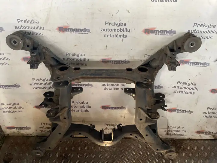 Audi Q7 (2005 - 2009)  7L0500041 Задняя траверса