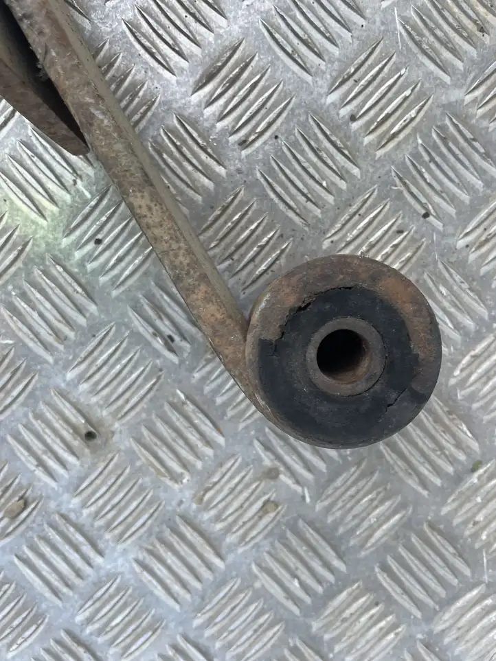 Iveco Daily 30.8-9 (1995 - 2008)   Задняя рессора