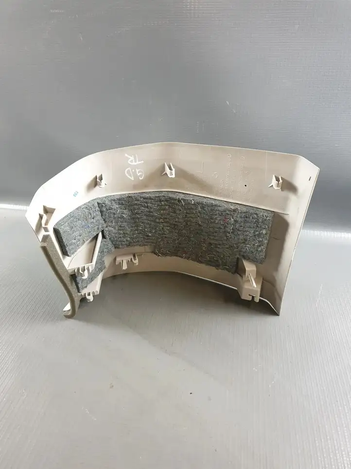Peugeot Traveller (2016 - ) 9812174677 Верхняя обшивка стойки D — фото 4