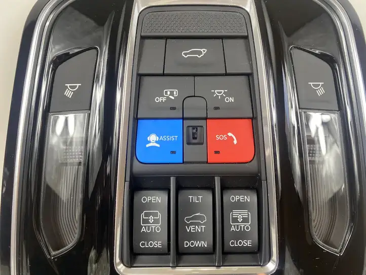 Jeep Grand Cherokee WL Очечник — фото 10