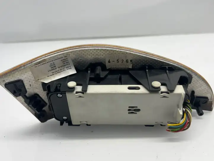 Mercedes-Benz CLK A209,C209 (2002 - 2009)  A2097200122 Отделка пепельницы