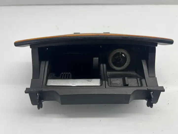 Mercedes-Benz CLK A209,C209 (2002 - 2009)  A2097200122 Отделка пепельницы