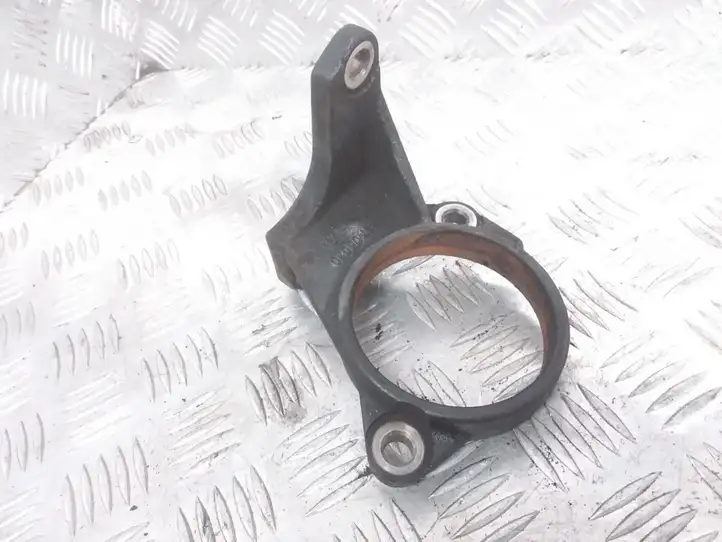 Toyota Avensis T250 (2003 - 2006) 4345705030 Кронштейн подвесного подшипника — фото 1