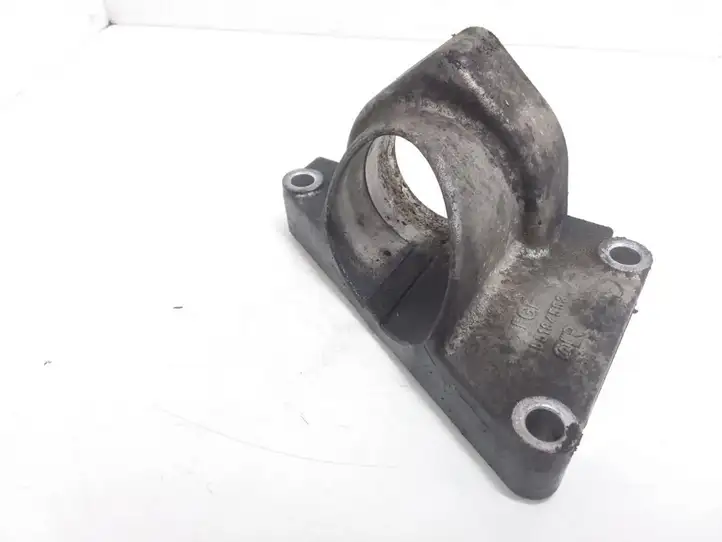Opel Zafira B (2003 - 2006) 55184553 Кронштейн подвесного подшипника — фото 1