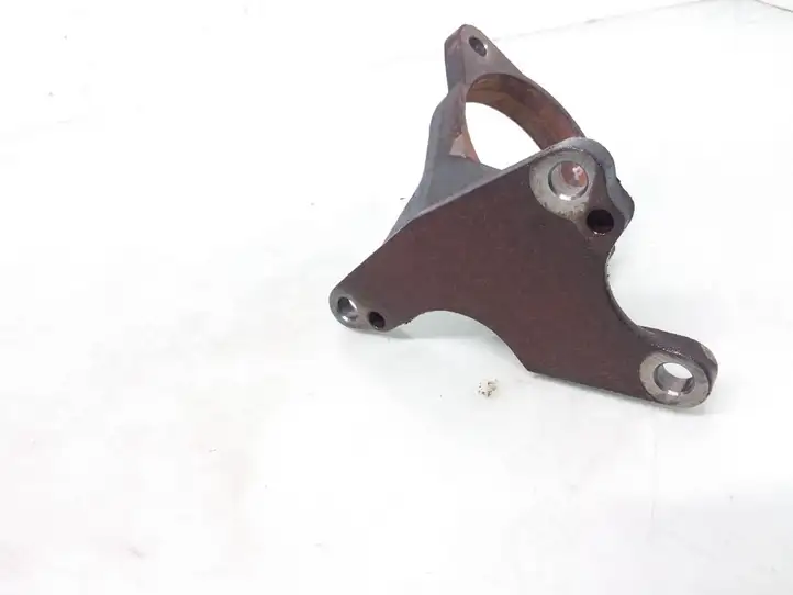 Toyota Avensis T250 (2006 - 2009) 4345705050 Кронштейн подвесного подшипника — фото 2