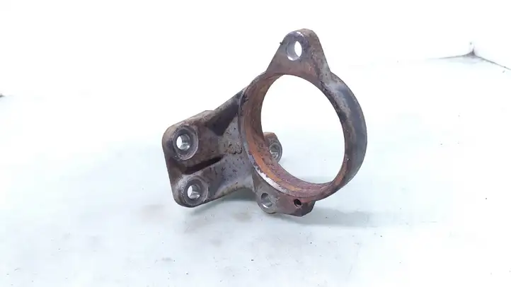 Toyota Avensis T250 (2003 - 2006) 4345705030 Кронштейн подвесного подшипника — фото 1