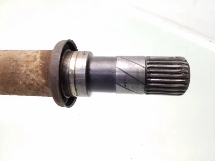 Nissan Almera N16 (2000 - 2010)   Передняя полуось