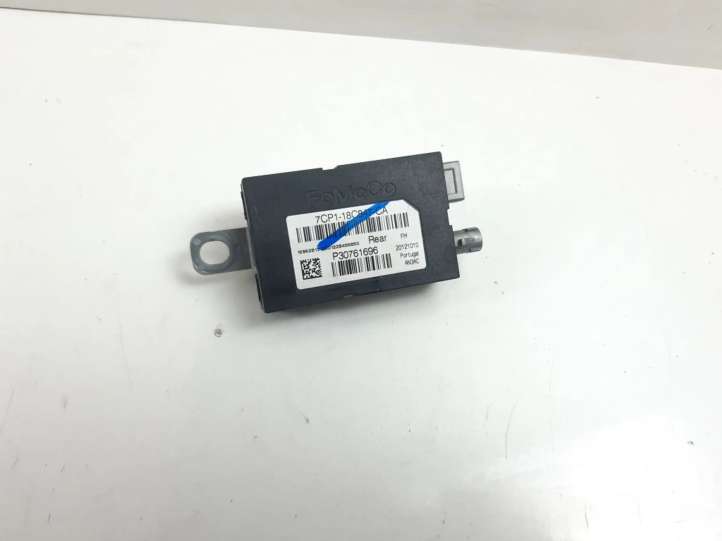 P30761696 Volvo V40 Radio antena