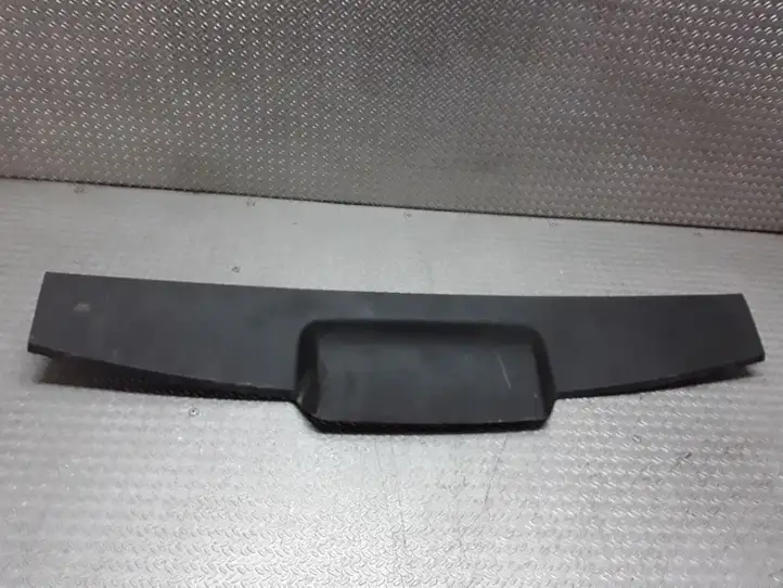 Toyota Auris 150 (2006 - 2012) 6479002030 Прочая отделка багажника — фото 1
