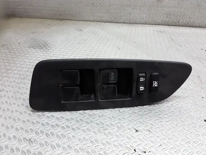Toyota Auris 150 (2006 - 2012) 7423202550 Блок кнопок стеклоподъемников — фото 1