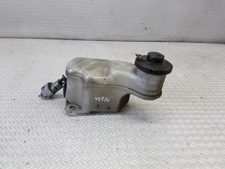 Toyota Avensis Verso (2001 - 2004) 13231140260 Бачок тормозной жидкости — фото 2