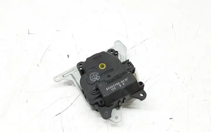 Toyota Avensis T250 (2003 - 2006) AE0637008610 Двигатель задвижки потока воздуха — фото 1