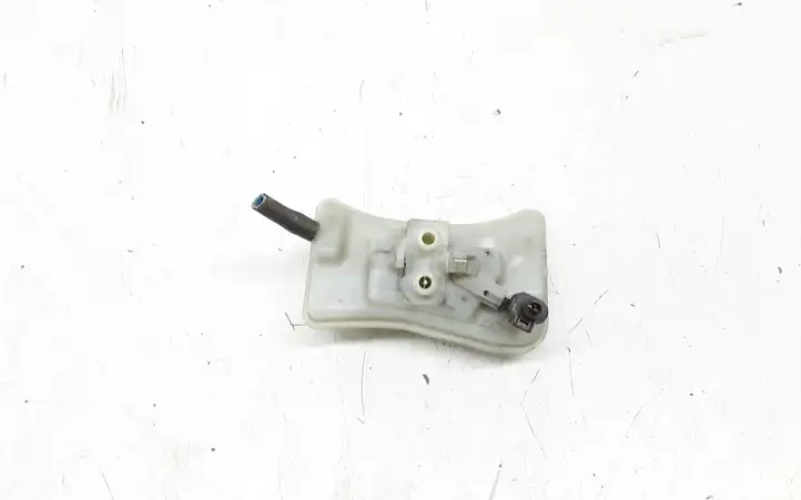 Audi A4 S4 B6 8E 8H (2000 - 2006) 8E0611301E Бачок тормозной жидкости — фото 2
