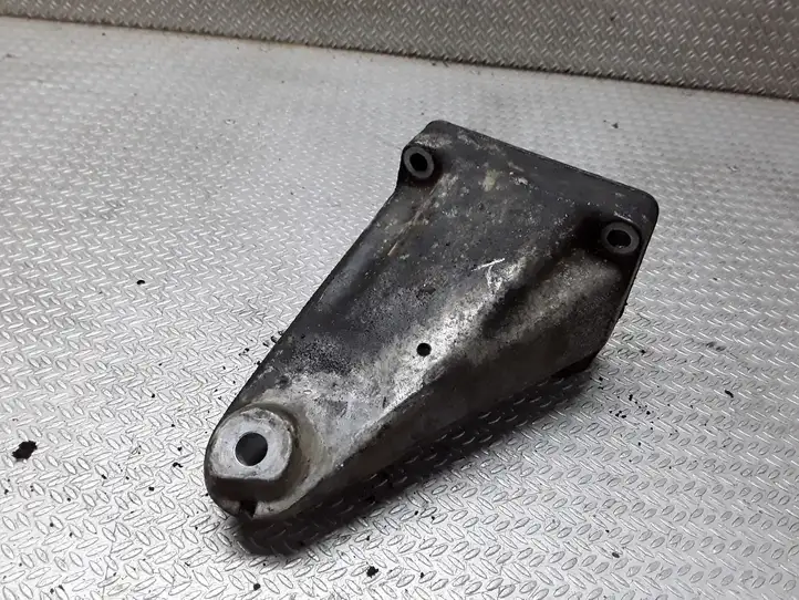 Mercedes-Benz E W211 (2002 - 2009) 6112230804 Кронштейн двигателя — фото 3