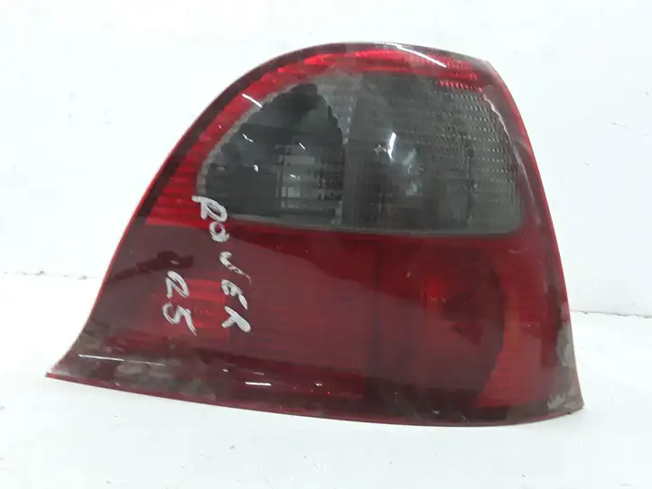 Rover 25 (1998 - 2005) Задний фонарь в кузове — фото 1