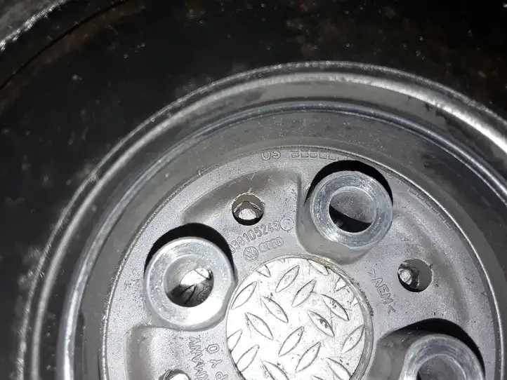 Volkswagen PASSAT B5.5 (2001 - 2005) 038105243F Шкив коленчатого вала — фото 2
