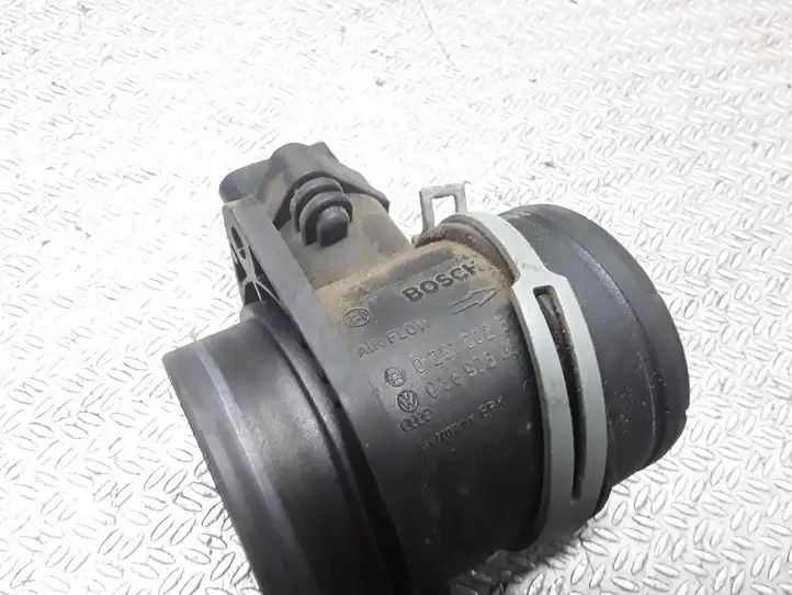 Volkswagen PASSAT B6 (2005 - 2010) 038906461 Датчик массового расхода воздуха — фото 2