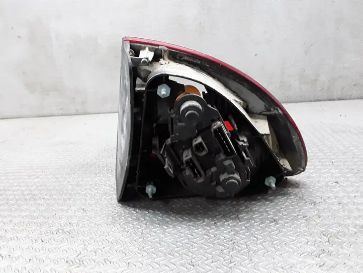 Seat Leon (1M) (1998 - 2006) 1M6945257 Задний фонарь в кузове — фото 3