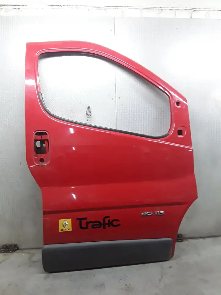 Renault Trafic II (X83) (2002 - 2014) Дверь — фото 1