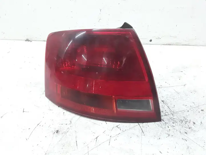 Audi A4 S4 B7 8E 8H (2004 - 2009) 8E9945095 Задний фонарь в кузове — фото 1