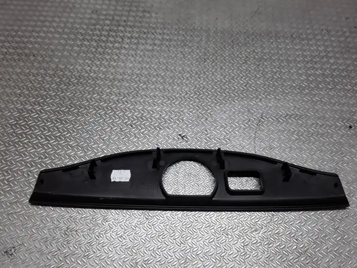 BMW 3 F30 F35 F31 (2012 - 2018) 51497263136 Прочая отделка багажника — фото 3