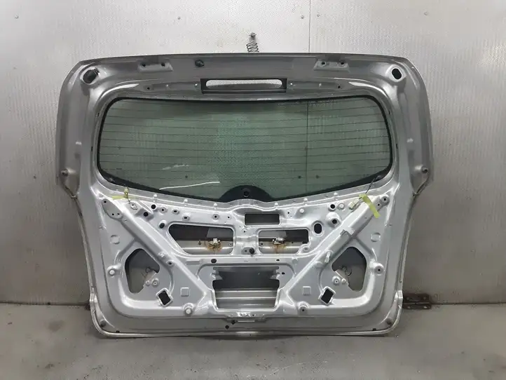 Toyota Corolla Verso AR10 (2004 - 2009) Крышка багажника — фото 2