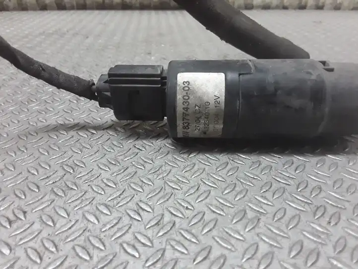 BMW 7 E65 E66 (2001 - 2008) 837743003 Насос омывателя фар — фото 2
