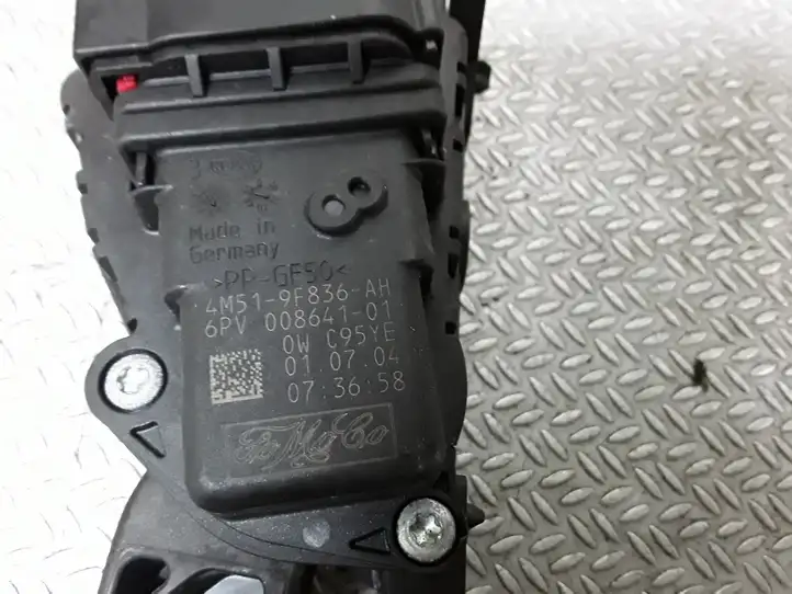 Mazda 3 I (2003 - 2006) 4M519F836AH Педаль акселератора — фото 2
