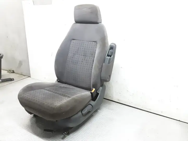 Volkswagen Sharan (2003 - 2010) Переднее сиденье пассажира — фото 2