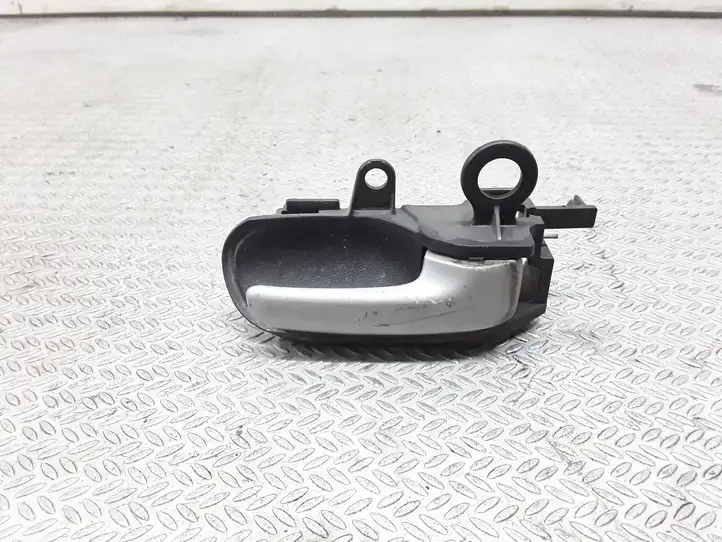 Toyota Yaris Verso (1999 - 2005) Внутренняя ручка двери — фото 1