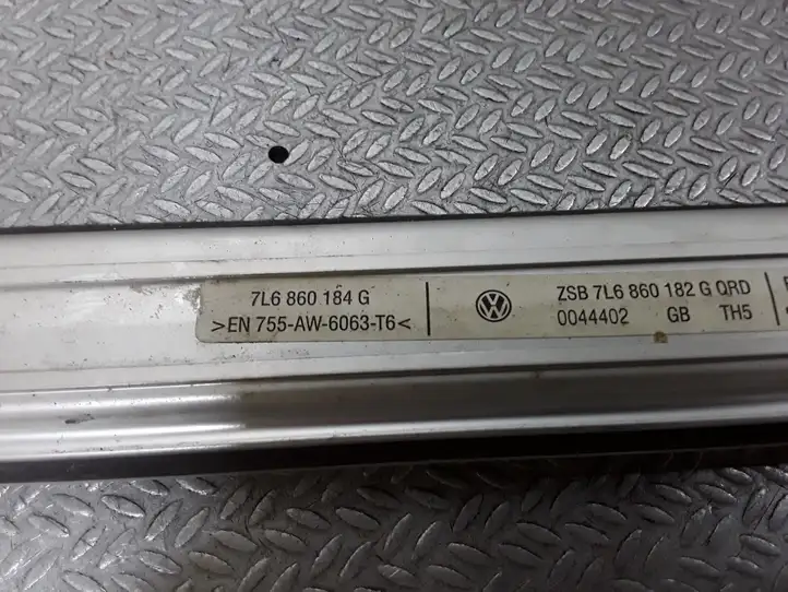 Volkswagen Touareg I (2002 - 2010) 7L6860184G Молдинг крыши — фото 3