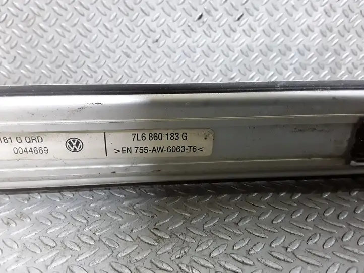 Volkswagen Touareg I (2002 - 2010) 7L6860183G Молдинг крыши — фото 2