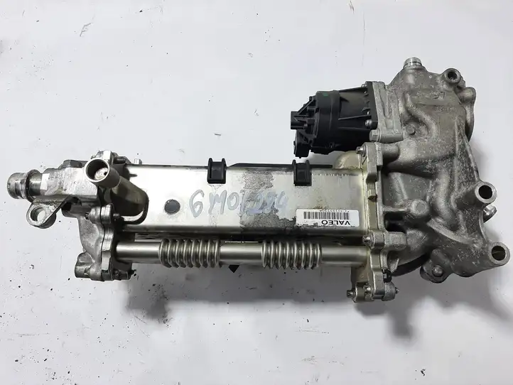Opel Astra J (2012 - 2015) V29007672 Охладитель клапана EGR — фото 2