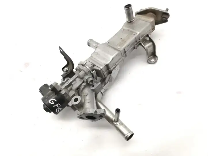 Toyota Auris E180 (2012 - 2018) 2560137010 Охладитель клапана EGR — фото 3