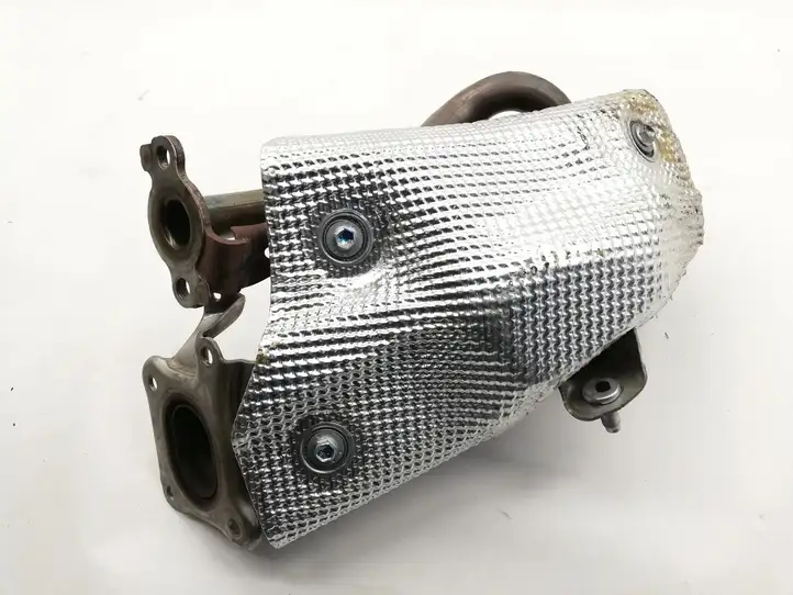 Toyota Yaris Cross (2020 - ) Катализатор / DPF / FAP — фото 5