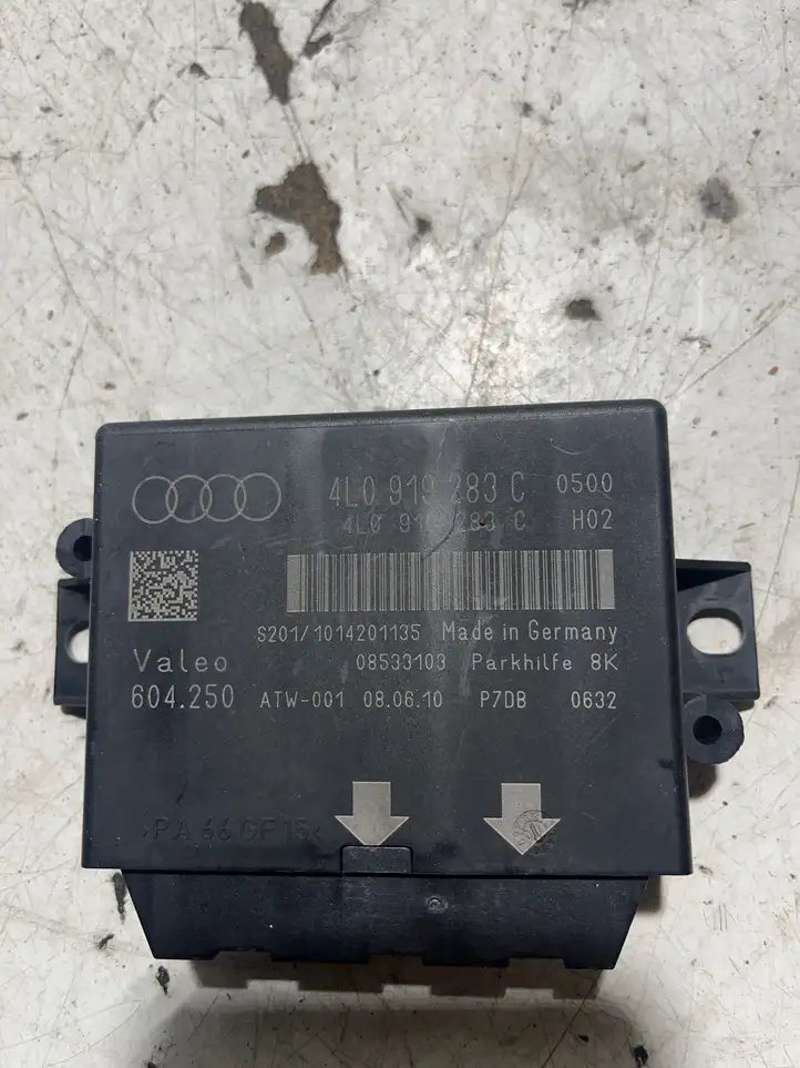 Audi A6 S6 C6 4F (2004 - 2008) 4L0919283C Блок управления парктрониками — фото 2