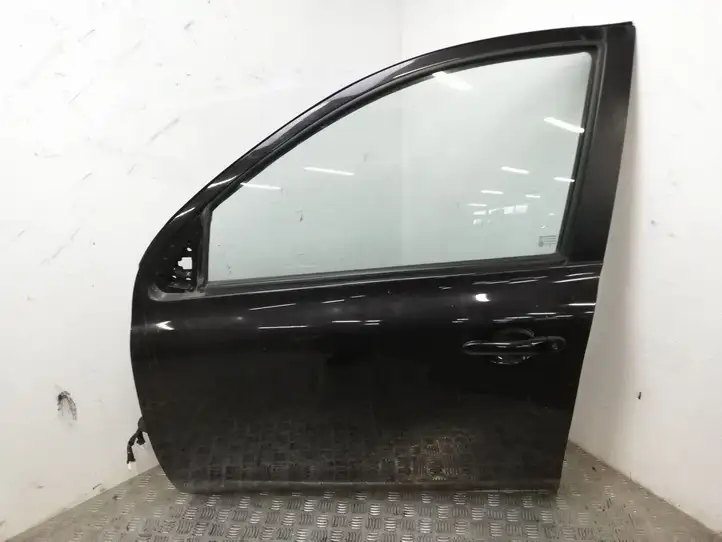 Nissan Micra (2013 - 2016) Дверь — фото 1