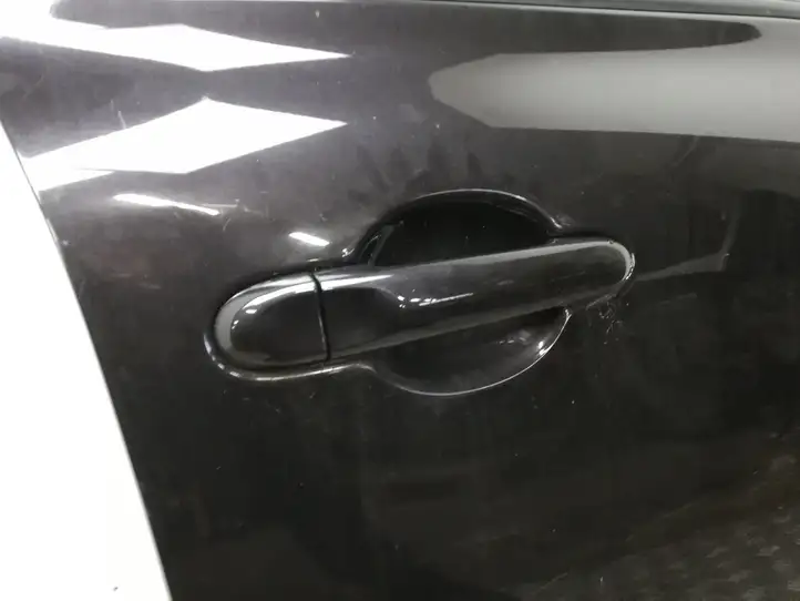 Nissan Micra (2013 - 2016) Дверь — фото 4