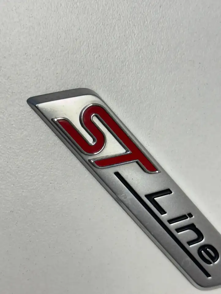 Ford Focus (2015 - 2019) G1BB16B114AA Эмблема модели — фото 2