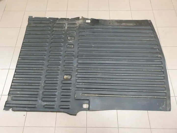 Volkswagen Caddy (2004 - 2010) 2K0863717B Резиновый коврик багажника — фото 3