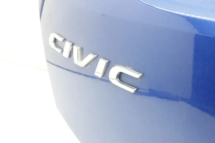 Honda Civic X (2016 - 2021) 74890TGGZZ00 Задняя боковая обшивка салона — фото 16