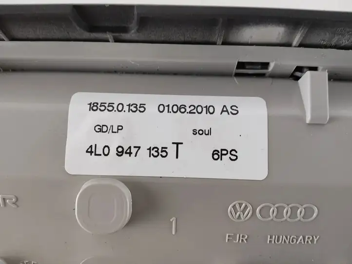Audi Q7 4L (2009 - 2015) 4L0947135T Передняя подсветка — фото 5