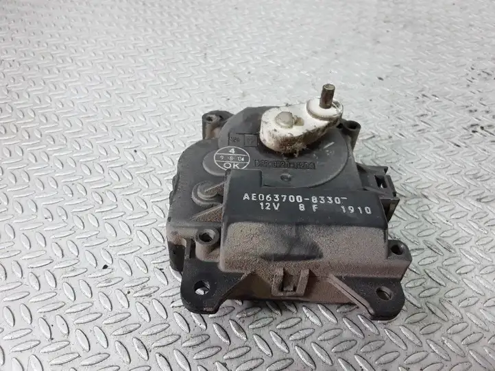 Toyota RAV 4 (XA20) (2000 - 2005) 0637008330 Двигатель задвижки потока воздуха — фото 1
