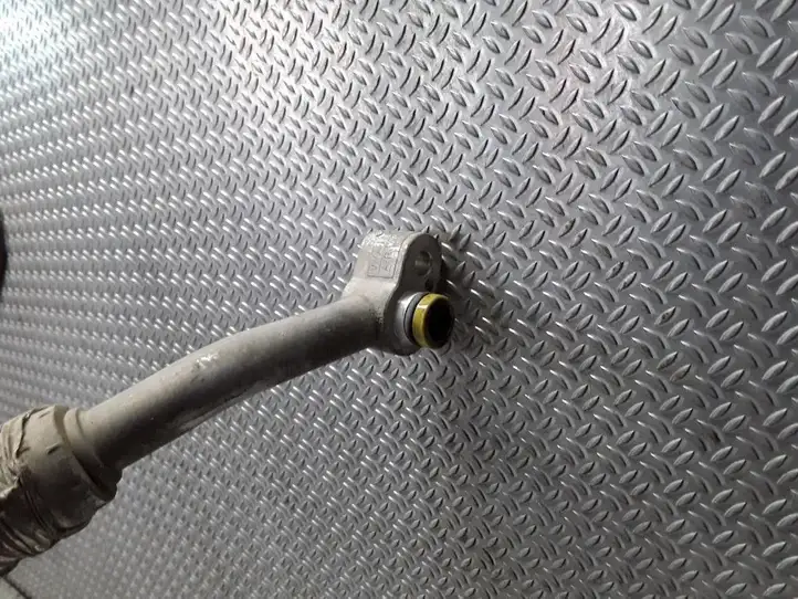 Volkswagen Golf Plus (2004 - 2008) 1K0820743AM Трубки и шланги кондиционера — фото 3