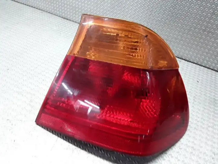 BMW 3 E46 (1998 - 2005) 8364922 Задний фонарь в кузове — фото 1